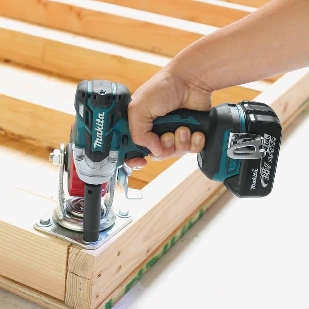 Makita XWT02M LXT Lithium Ion Brushless Cordless 3 Speed Impact Wrench Kit, 1/2-Inch